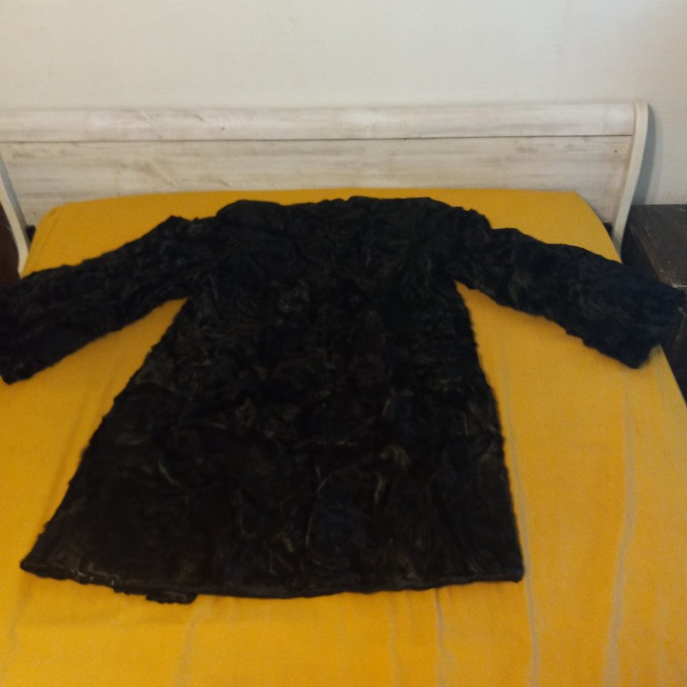 Coat - Picture 2 of 3
